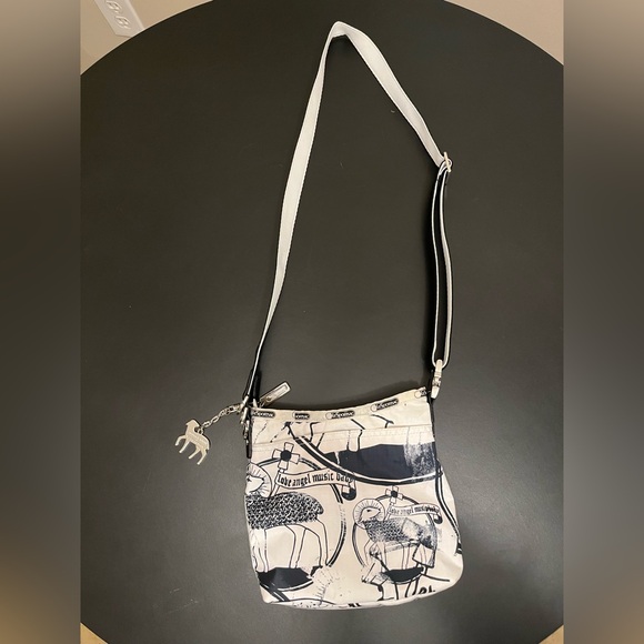 Gwen Stefani - LAMB for LeSportsac Lamb Crossbody Bag - Picture 2 of 11